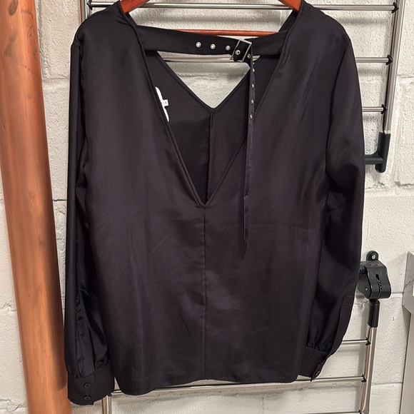 ❤️ beautiful TIBI blouse with low back - Picture 3 of 6